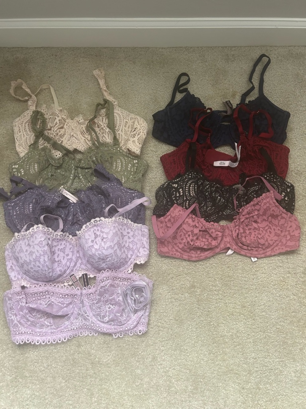 HUGE LOT 9 Victoria’s Secret Lace Underwire Bras. Lightly/unlined. Size 38C